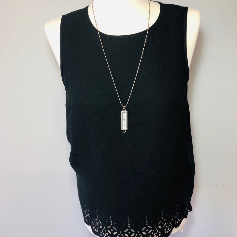 Beautiful black BANANA REPUBLIC Summer Top - Picture 2 of 8
